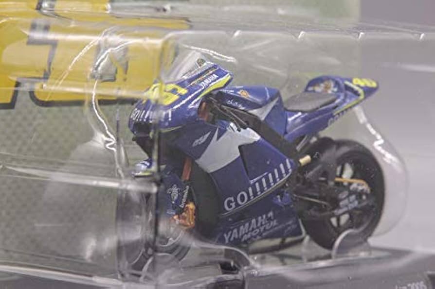 Amazon | ixo MODELS 1:18 YZR-M1 No.46 バレンティーノ ロッシ